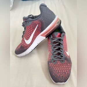 Nike Womens 852465-003 Gray & Pink Air Max Sequent 2 Size 8. Running Shoes EUC